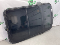 Audi / Q7 / Панорамная крыша