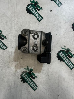 Volkswagen / Touareg / Блок ABS Volkswagen / Touareg / Блок ABS