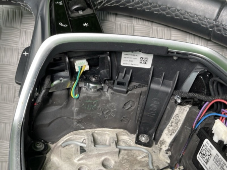 Audi / A6 / Руль