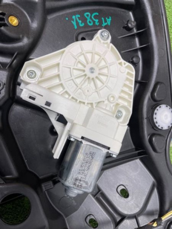 Volkswagen / Touareg / Стеклоподъемный механизм