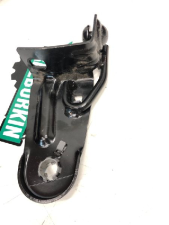 Mercedes-Benz / GLC 250d 4-matic / Крепление сиденья