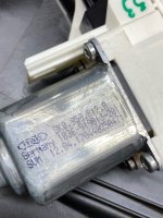 Volkswagen / Touareg / Стеклоподъемный механизм Volkswagen / Touareg / Стеклоподъемный механизм