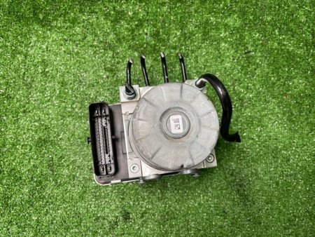 BMW / 3-Series / Блок ABS