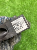 BMW / X5 / Опора радиатора