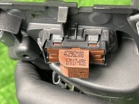 Audi / A6 / Ручка двери внутренняя