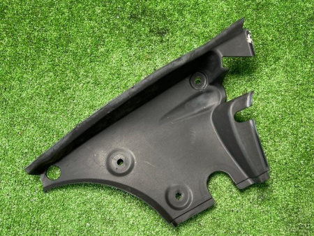 BMW / M6 / Водосток