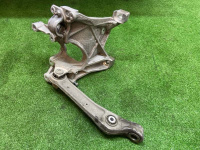 Audi / A5 / Кронштейн двигателя