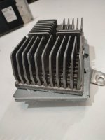 BMW / X1 / Усилитель звука