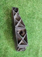 Volkswagen / Touareg / Кронштейн бампера Volkswagen / Touareg / Кронштейн бампера