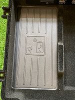 Audi / Q8 / Беспроводная зарядка