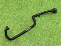 Audi / A6 / Газоотвод акб