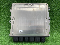 BMW / 7-Series / Блок управления двигателем