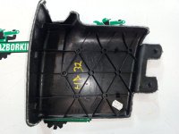 Audi / A6 / Накладка крышки багажника