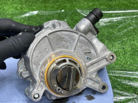 BMW / 7-Series / Ваккумный насос