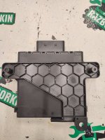 Porsche / Cayenne / Стабилизатор напряжения