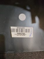 Volvo / XC60 / Подлокотник