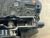 BMW / X5 / Замок боковой двери