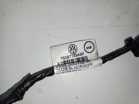 Volkswagen / Touareg / Проводка двери