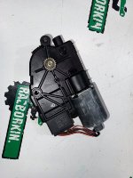 Audi / Q7 / Моторчик люка