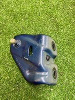 BMW / X5 / Крепление амортизатора