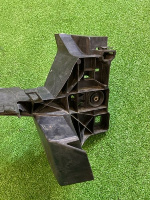 Audi / Q7 / Крепление фары