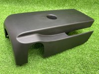 Audi / A4 / Кожух рулевой колонки