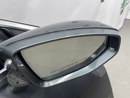 Audi / A6 / Зеркало заднего вида боковое