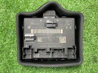 Audi / A7 / Блок управления двери