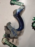 Audi / Q7 / Петля багажника