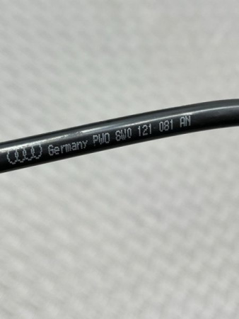 Audi / A4 / Трубка системы охлаждения