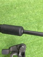 Audi / A4 / Петля капота