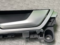 Audi / A6 / Ручка двери внутренняя
