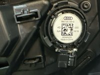 Audi / Q3 / Обшивка двери