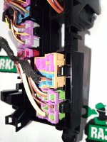 Audi / Q7 / Блок реле