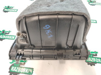 Audi / A6 / Обшивка багажника