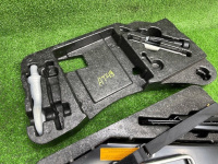 Volkswagen / Touareg / Набор инструментов