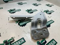 Volkswagen / Touareg / Петля капота