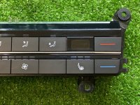 Volkswagen / Touareg / Блок управления климат-контролем