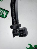 BMW / X5 / Патрубок вентиляции