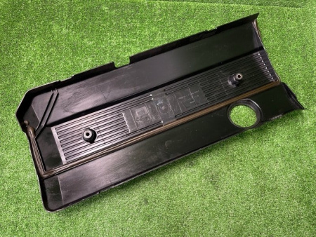 BMW / ALPINA B10 / Декоративная крышка двигателя