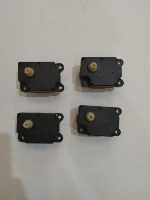 Volvo / XC60 / Моторчик заслонки печки