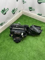 Audi / A6 / Печка салона