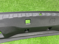 BMW / 3-Series / Накладка замка багажника