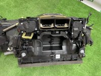 BMW / 7-Series / Печка салона
