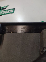 BMW / X1 / Декоративная крышка двигателя