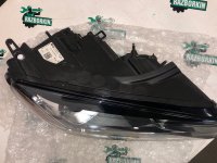 Volkswagen / Touareg / Фара ксеноновая Volkswagen / Touareg / Фара ксеноновая
