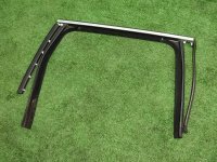 Volkswagen / Touareg / Направляющая стекла двери