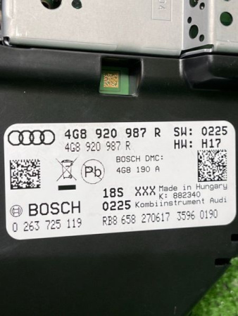 Audi / A6 / Панель приборов