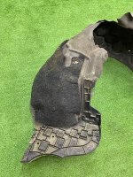 Audi / Q7 / Подкрылок