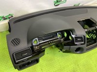 Volkswagen / Touareg / Торпедо